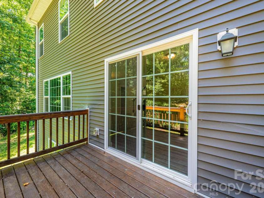 3605 Still Knoll Lane, Sherrills Ford, NC 28673.  MLS# CAR4400948, YatesRealty ID 35921. 