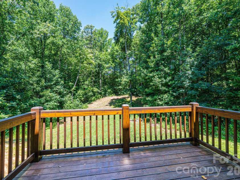 3605 Still Knoll Lane, Sherrills Ford, NC 28673.  MLS# CAR4400948, YatesRealty ID 35921. 