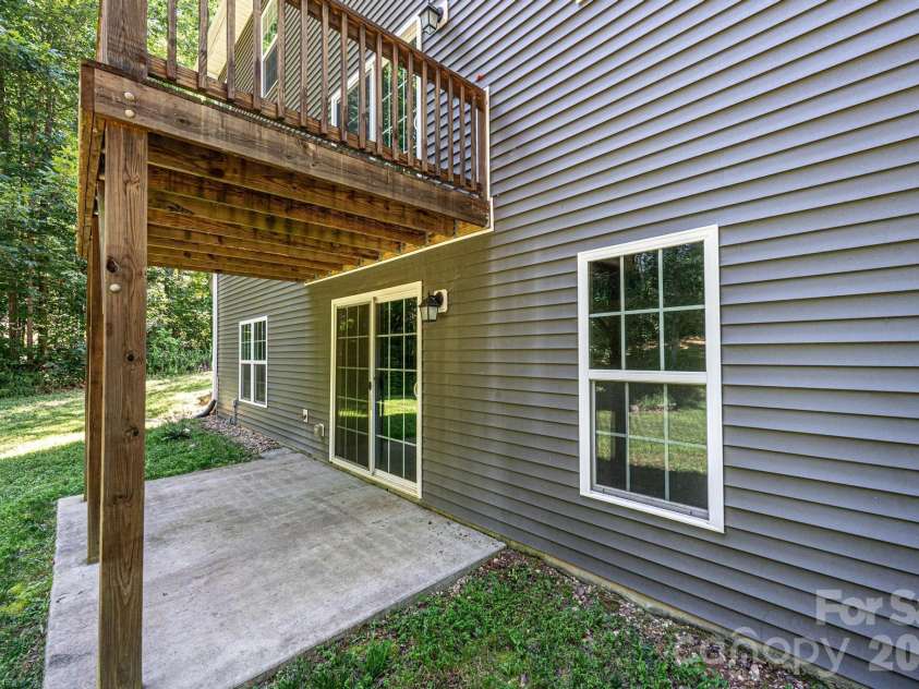 3605 Still Knoll Lane, Sherrills Ford, NC 28673.  MLS# CAR4400948, YatesRealty ID 35921. 
