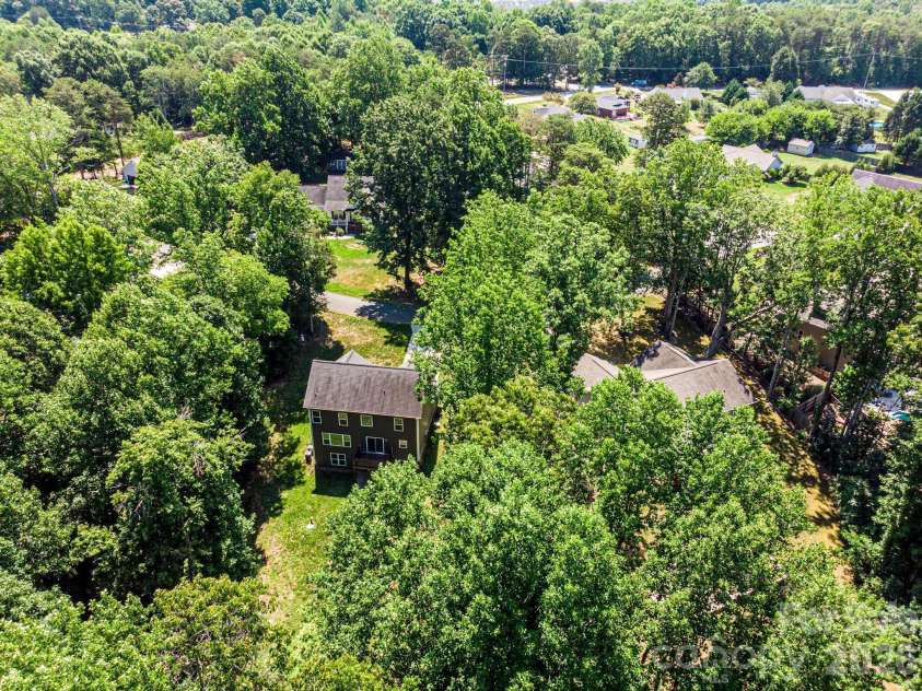 3605 Still Knoll Lane, Sherrills Ford, NC 28673.  MLS# CAR4400948, YatesRealty ID 35921. 
