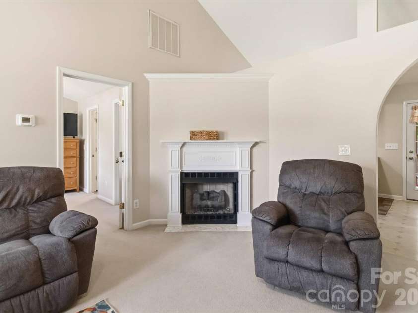 1134 Allison Bluff Trail, Rock Hill, SC 29732.  MLS# CAR4402322, YatesRealty ID 35925. 