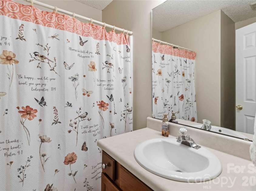 1134 Allison Bluff Trail, Rock Hill, SC 29732.  MLS# CAR4402322, YatesRealty ID 35925. 