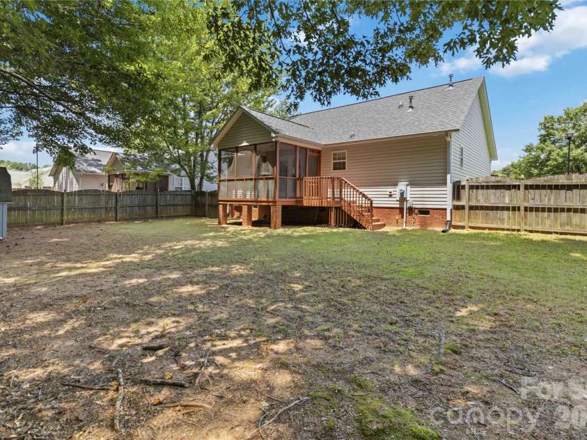 1134 Allison Bluff Trail, Rock Hill, SC 29732.  MLS# CAR4402322, YatesRealty ID 35925. 