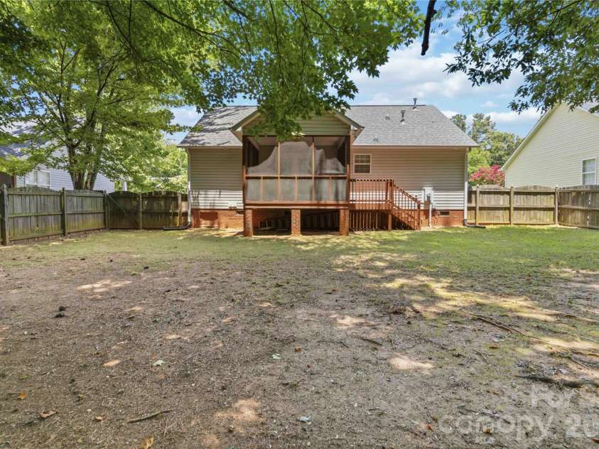 1134 Allison Bluff Trail, Rock Hill, SC 29732.  MLS# CAR4402322, YatesRealty ID 35925. 