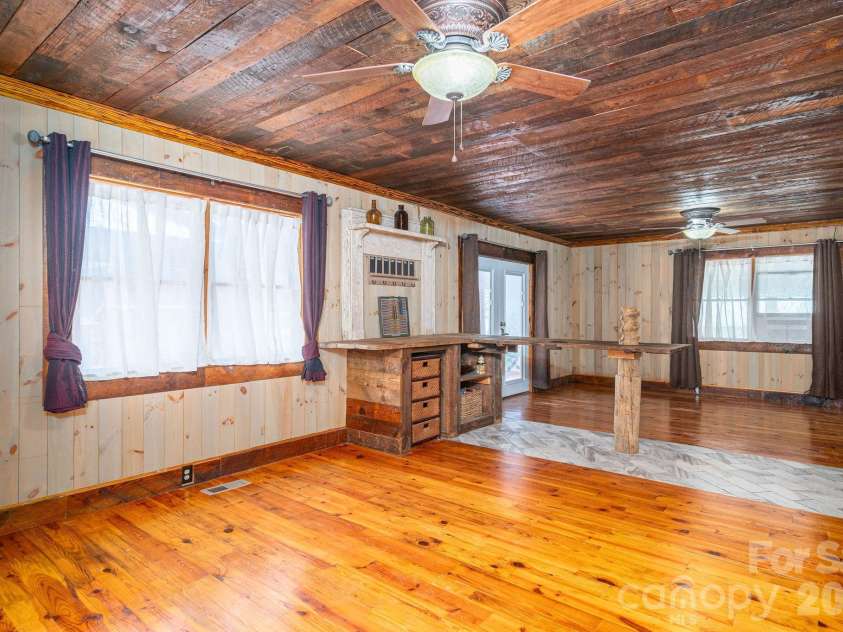 120 Wiggins Lane, Kings Mountain, NC 28086.  MLS# CAR4402051, YatesRealty ID 35928. 2nd primary