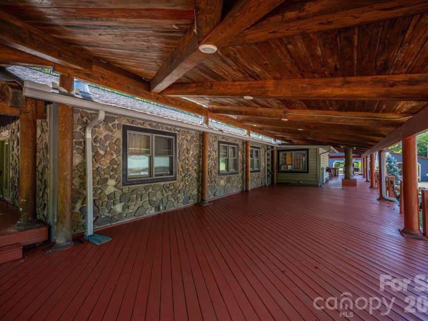 120 Wiggins Lane, Kings Mountain, NC 28086.  MLS# CAR4402051, YatesRealty ID 35928. 