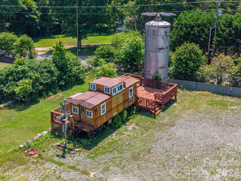 120 Wiggins Lane, Kings Mountain, NC 28086.  MLS# CAR4402051, YatesRealty ID 35928. 