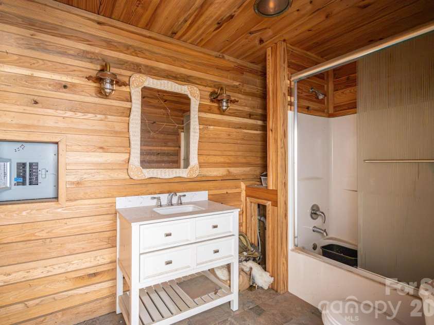 120 Wiggins Lane, Kings Mountain, NC 28086.  MLS# CAR4402051, YatesRealty ID 35928. Barn bathroom