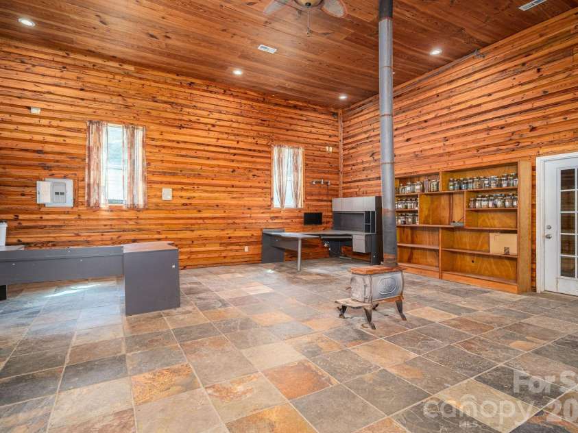 120 Wiggins Lane, Kings Mountain, NC 28086.  MLS# CAR4402051, YatesRealty ID 35928. Barn office space/work space