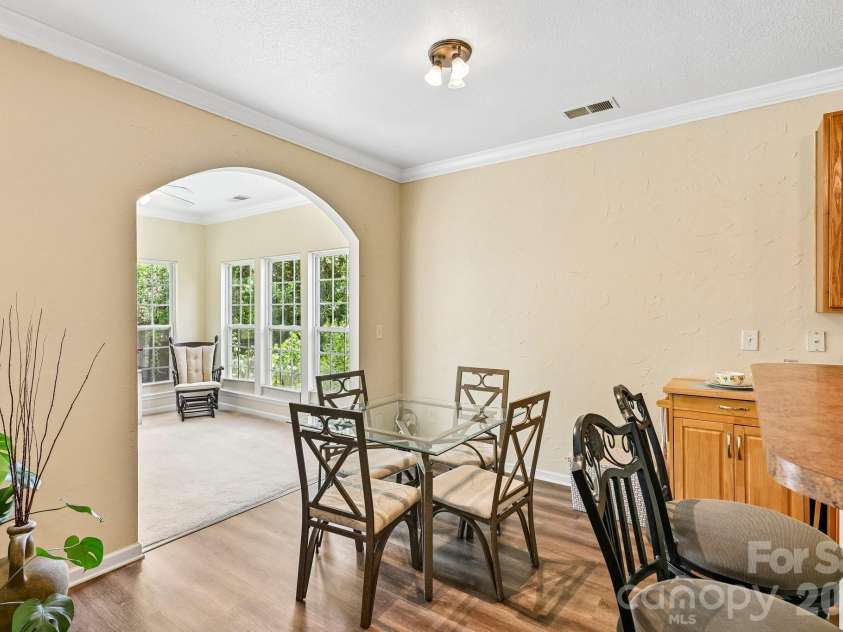 4008 Cascade Drive, Gastonia, NC 28056.  MLS# CAR4401918, YatesRealty ID 35929. 