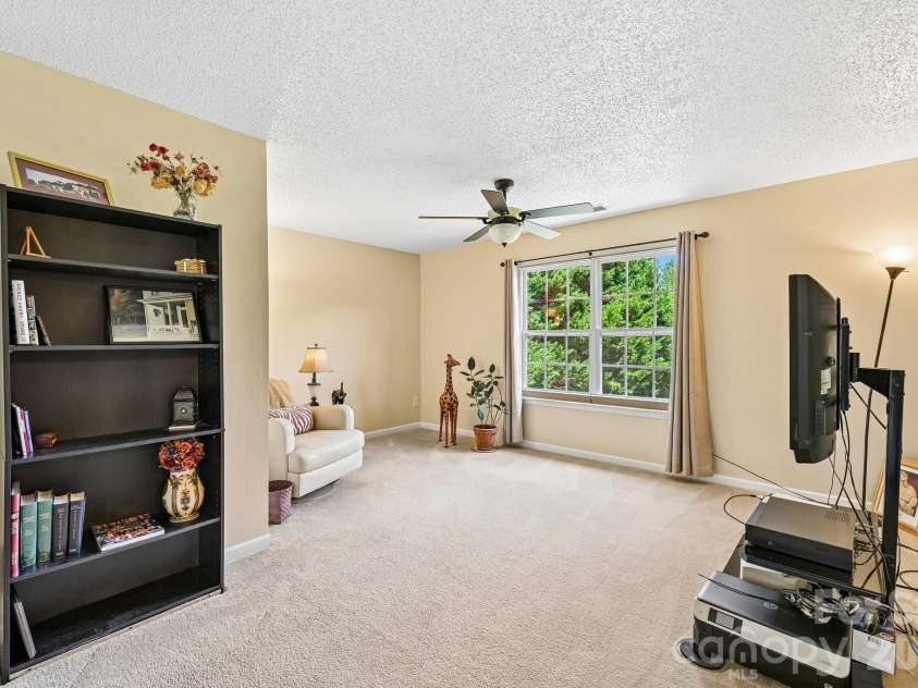 4008 Cascade Drive, Gastonia, NC 28056.  MLS# CAR4401918, YatesRealty ID 35929. 