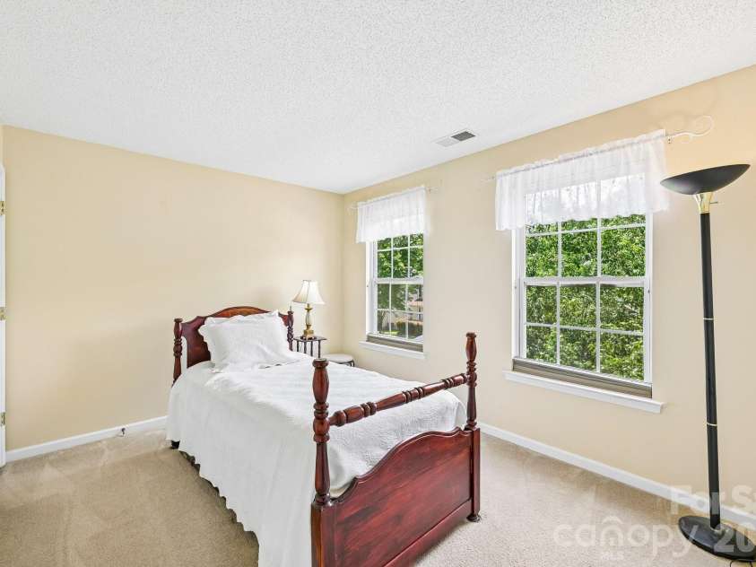 4008 Cascade Drive, Gastonia, NC 28056.  MLS# CAR4401918, YatesRealty ID 35929. 