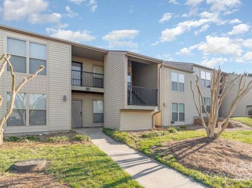 11063 Running Ridge Road, Charlotte, NC 28226.  MLS# CAR4240690, YatesRealty ID 3593. 