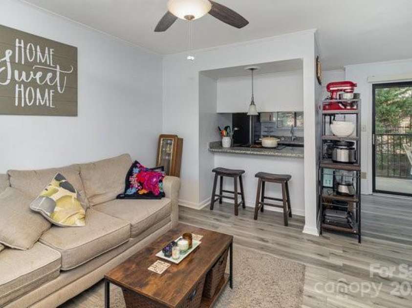 11063 Running Ridge Road, Charlotte, NC 28226.  MLS# CAR4240690, YatesRealty ID 3593. 