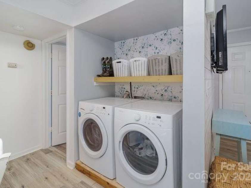 11063 Running Ridge Road, Charlotte, NC 28226.  MLS# CAR4240690, YatesRealty ID 3593. 