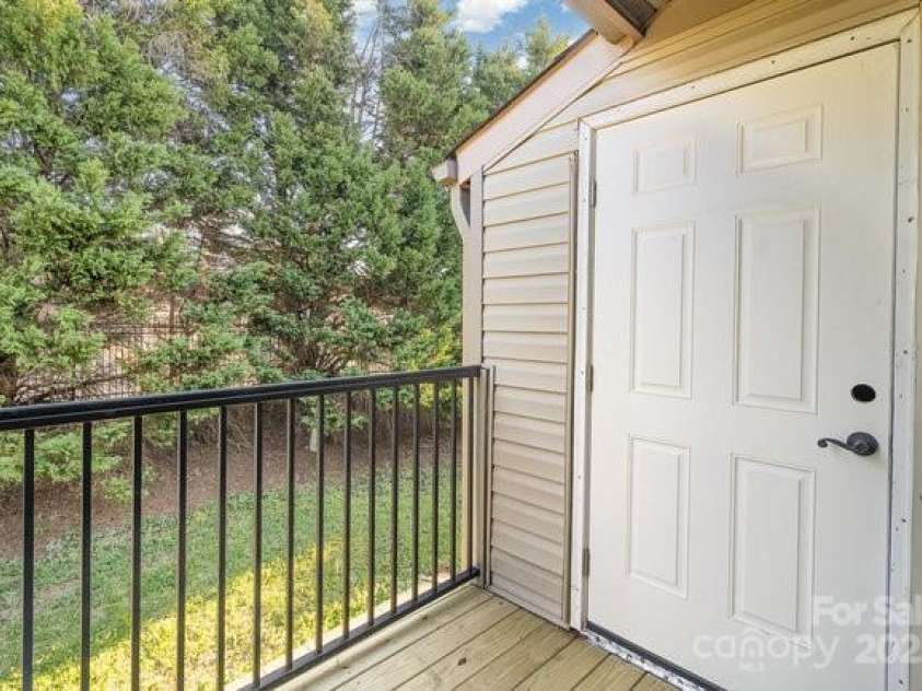 11063 Running Ridge Road, Charlotte, NC 28226.  MLS# CAR4240690, YatesRealty ID 3593. 