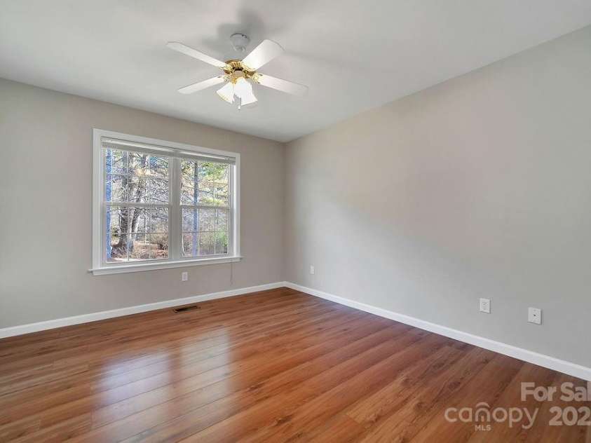 43 Redden Road, Hendersonville, NC 28739.  MLS# CAR4330221, YatesRealty ID 3593. 3rd Bedroom