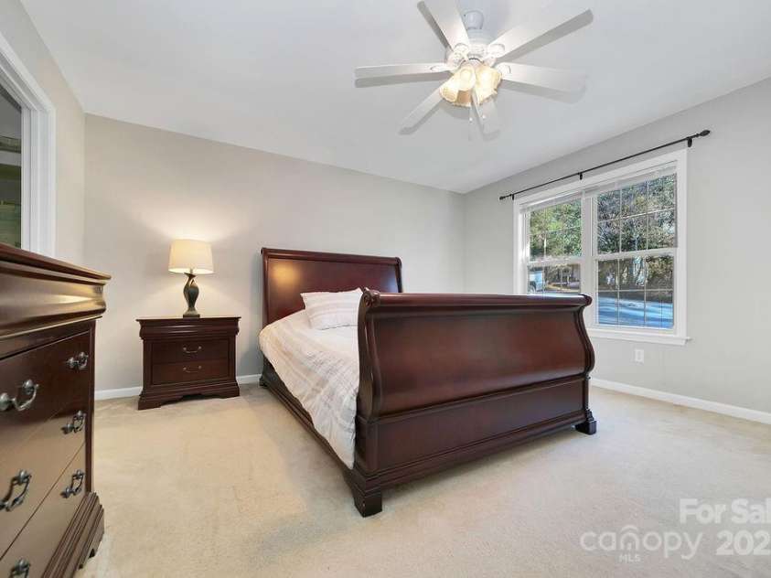 43 Redden Road, Hendersonville, NC 28739.  MLS# CAR4330221, YatesRealty ID 3593. Primary Suite