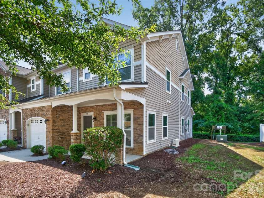4711 Craigmoss Lane, Charlotte, NC 28278.  MLS# CAR4400112, YatesRealty ID 35930. 