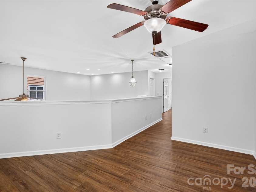4711 Craigmoss Lane, Charlotte, NC 28278.  MLS# CAR4400112, YatesRealty ID 35930. 