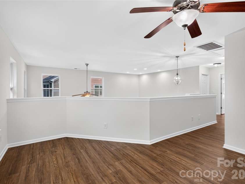 4711 Craigmoss Lane, Charlotte, NC 28278.  MLS# CAR4400112, YatesRealty ID 35930. 