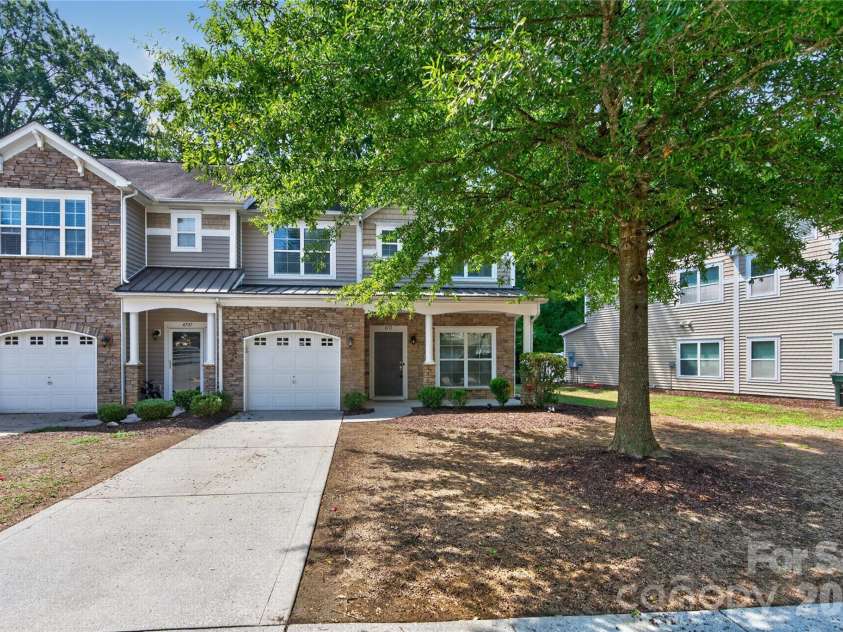4711 Craigmoss Lane, Charlotte, NC 28278.  MLS# CAR4400112, YatesRealty ID 35930. House Front 1