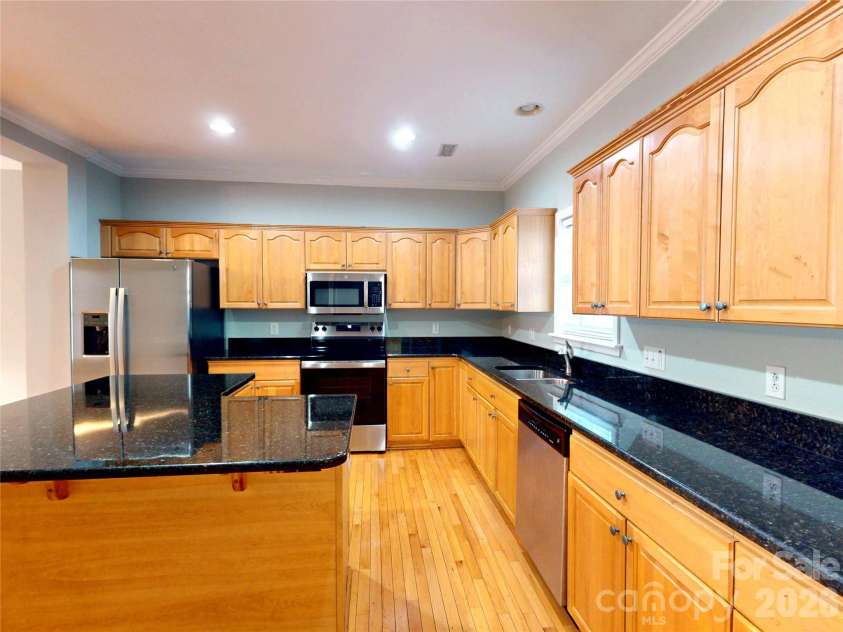 4326 Laurel Hill Lane, Charlotte, NC 28217.  MLS# CAR4402661, YatesRealty ID 35931. 