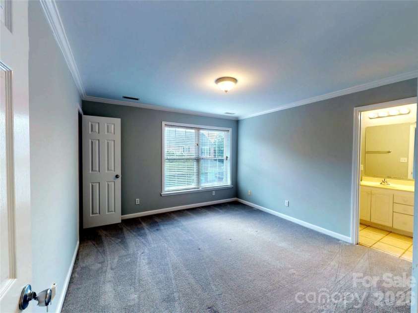 4326 Laurel Hill Lane, Charlotte, NC 28217.  MLS# CAR4402661, YatesRealty ID 35931. 