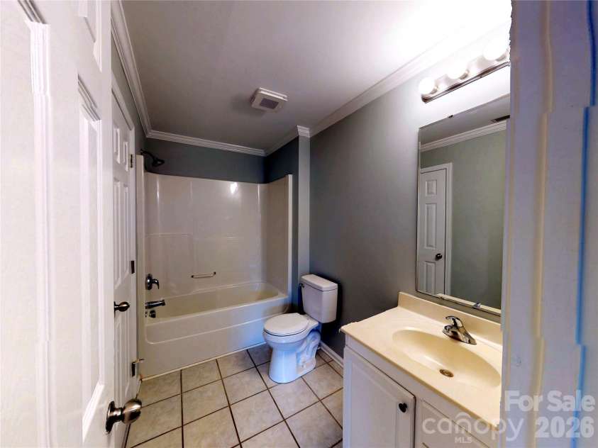 4326 Laurel Hill Lane, Charlotte, NC 28217.  MLS# CAR4402661, YatesRealty ID 35931. 
