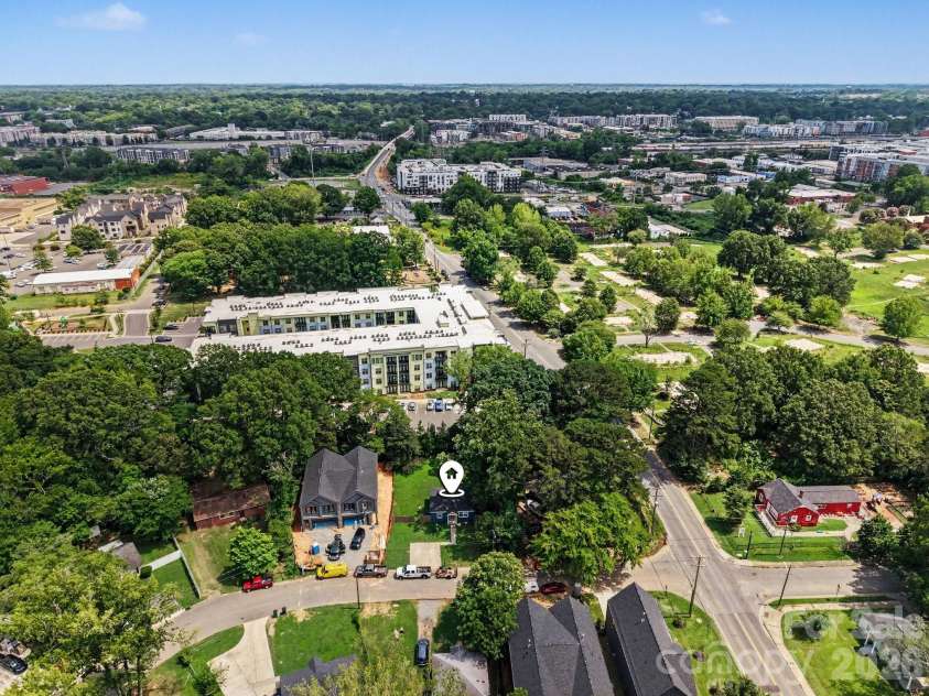 2708 Catalina Avenue, Charlotte, NC 28206.  MLS# CAR4401900, YatesRealty ID 35932. 