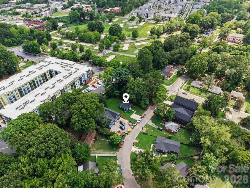 2708 Catalina Avenue, Charlotte, NC 28206.  MLS# CAR4401900, YatesRealty ID 35932. 