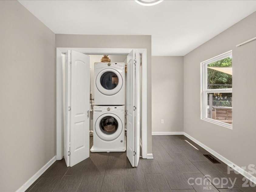 217 Todd Street, Belmont, NC 28012.  MLS# CAR4402567, YatesRealty ID 35937. 