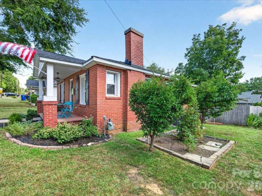 217 Todd Street, Belmont, NC 28012.  MLS# CAR4402567, YatesRealty ID 35937. 