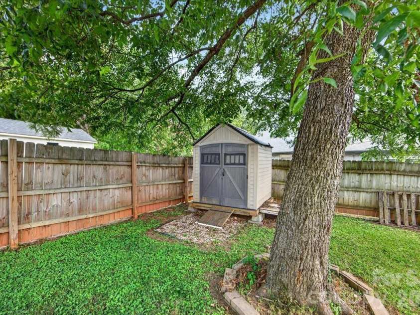 217 Todd Street, Belmont, NC 28012.  MLS# CAR4402567, YatesRealty ID 35937. 