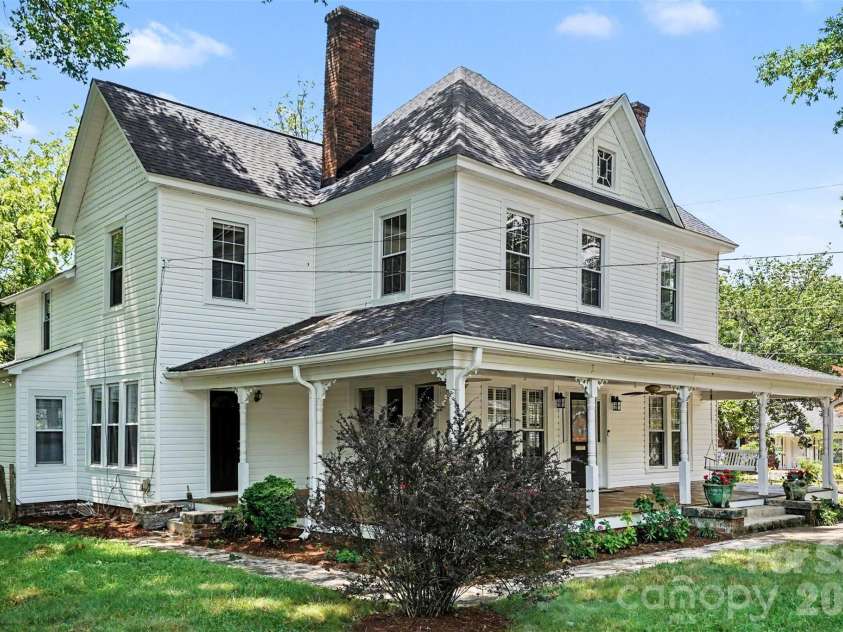 313 Gold Street, Kings Mountain, NC 28086.  MLS# CAR4399469, YatesRealty ID 35939. 