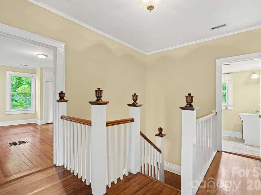 313 Gold Street, Kings Mountain, NC 28086.  MLS# CAR4399469, YatesRealty ID 35939. 