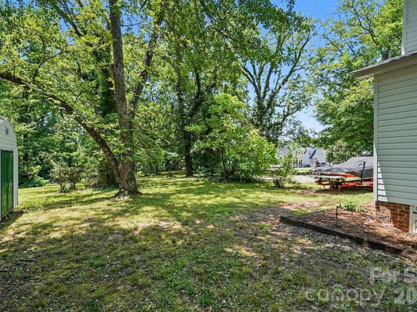 313 Gold Street, Kings Mountain, NC 28086.  MLS# CAR4399469, YatesRealty ID 35939. 