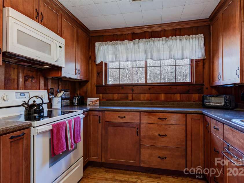 4050 Pickens Highway, Rosman, NC 28772.  MLS# CAR4296290, YatesRealty ID 3594. 