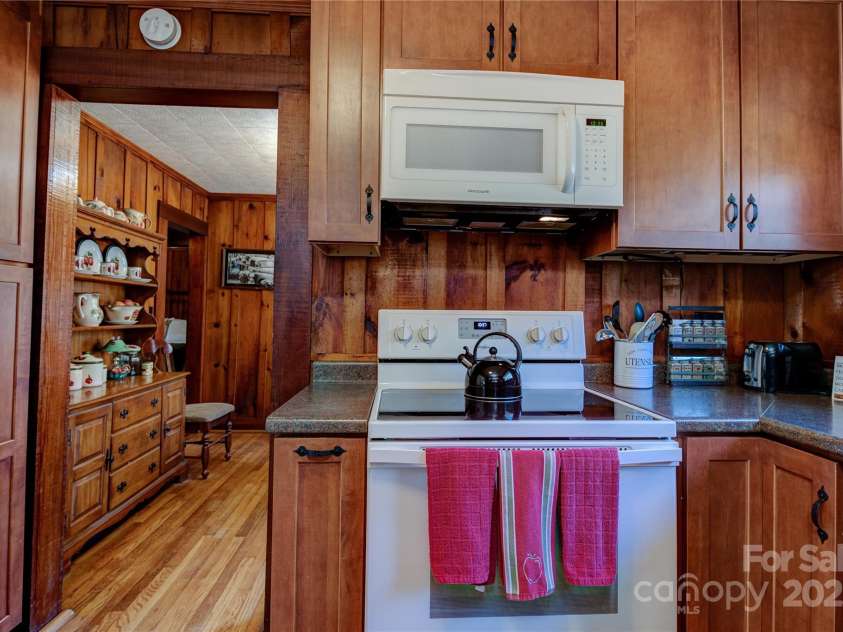 4050 Pickens Highway, Rosman, NC 28772.  MLS# CAR4296290, YatesRealty ID 3594. 