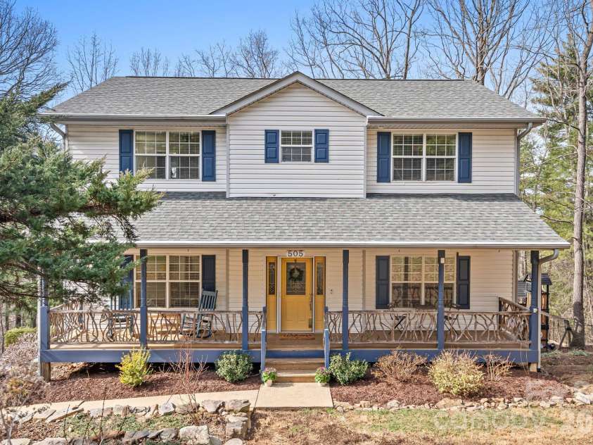 505 Kings Ridge, Asheville, NC 28804.  MLS# CAR4403305, YatesRealty ID 3594. 