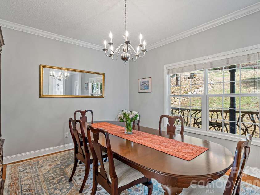 505 Kings Ridge, Asheville, NC 28804.  MLS# CAR4403305, YatesRealty ID 3594. 