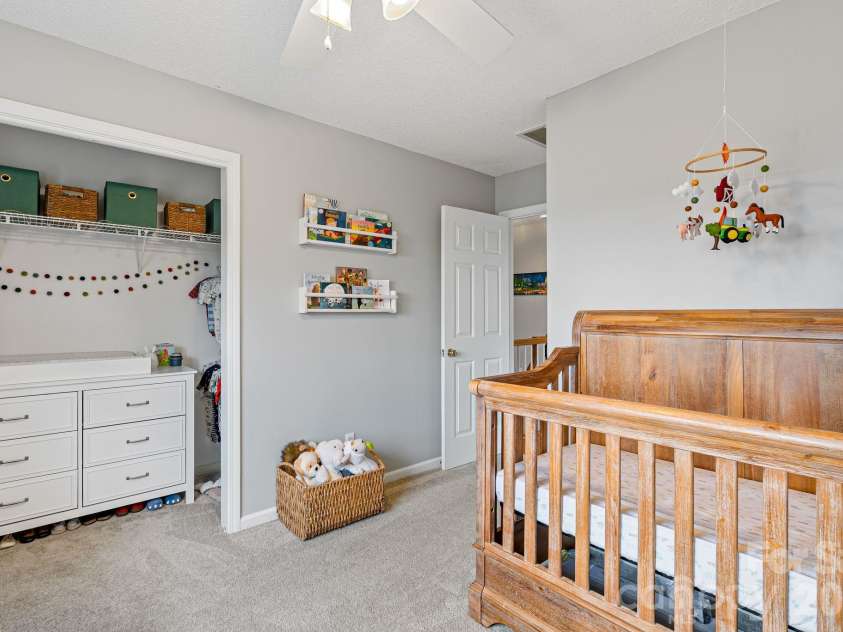 505 Kings Ridge, Asheville, NC 28804.  MLS# CAR4403305, YatesRealty ID 3594. 