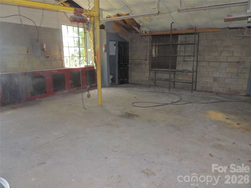 632 Rock Corner Road, Forest City, NC 28043.  MLS# CAR4402184, YatesRealty ID 35941. Garage