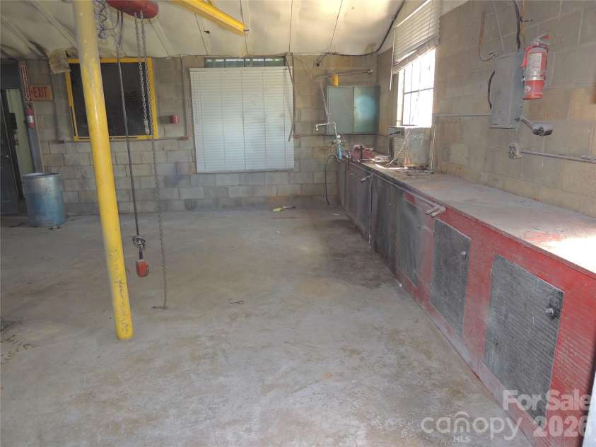 632 Rock Corner Road, Forest City, NC 28043.  MLS# CAR4402184, YatesRealty ID 35941. Garage