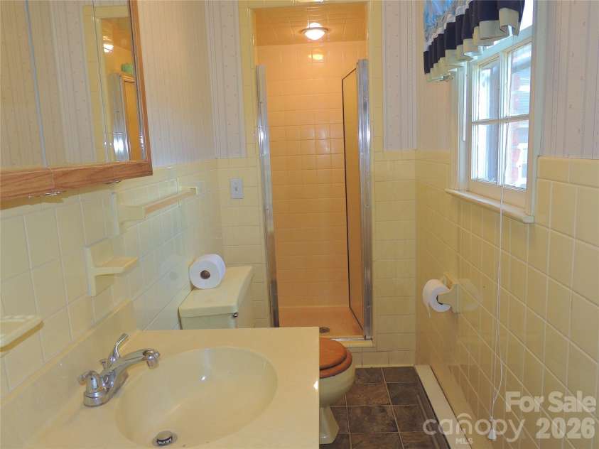 632 Rock Corner Road, Forest City, NC 28043.  MLS# CAR4402184, YatesRealty ID 35941. Primary Ensuite Bath