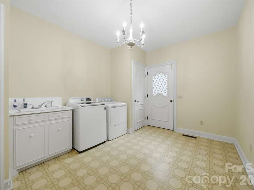 2373 Wilkesboro Boulevard, Lenoir, NC 28645.  MLS# CAR4402764, YatesRealty ID 35943. 