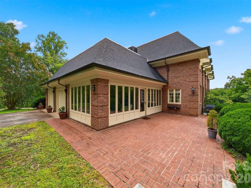 2373 Wilkesboro Boulevard, Lenoir, NC 28645.  MLS# CAR4402764, YatesRealty ID 35943. 