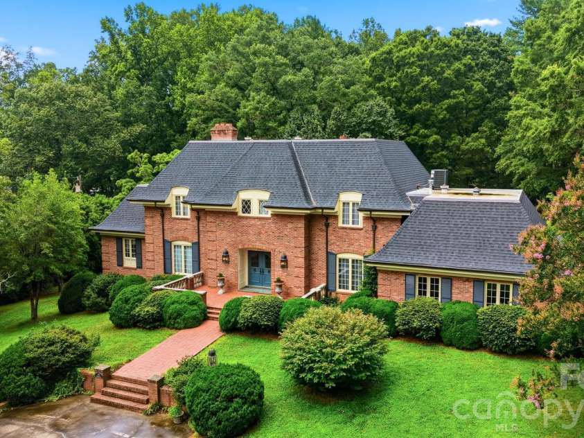 2373 Wilkesboro Boulevard, Lenoir, NC 28645.  MLS# CAR4402764, YatesRealty ID 35943. 