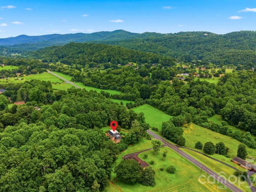 2373 Wilkesboro Boulevard, Lenoir, NC 28645.  MLS# CAR4402764, YatesRealty ID 35943. 