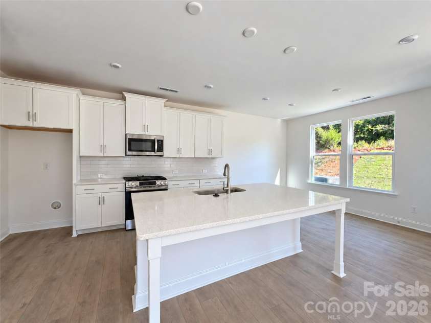 123 Plover Lane, Mooresville, NC 28115.  MLS# CAR4402778, YatesRealty ID 35944. 